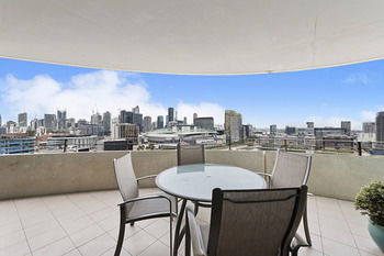 Docklands Private Collection Of Apartments - NewQuay - Accommodation QLD 52