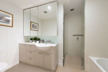 Docklands Private Collection Of Apartments - NewQuay - Accommodation QLD 53