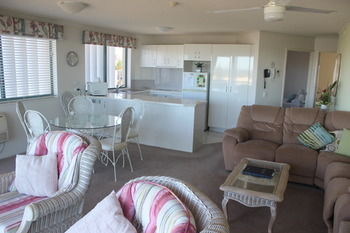 The Waterview - Accommodation QLD 38