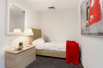 ALT Tower Serviced Apartments - Accommodation QLD 14