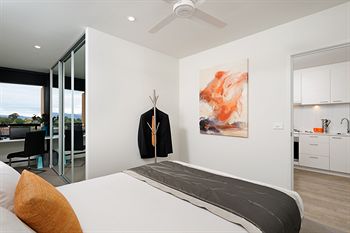 Apartments @ IKON Glen Waverley - Accommodation QLD 2