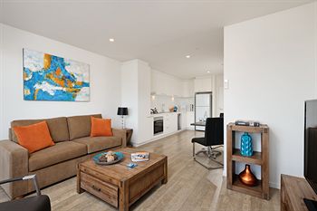 Apartments @ IKON Glen Waverley - Accommodation QLD 8