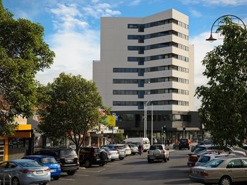 Apartments @ IKON Glen Waverley - Accommodation QLD 16