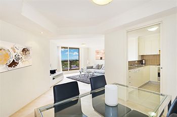 Wyndel Apartments - Shoremark - Accommodation QLD 5