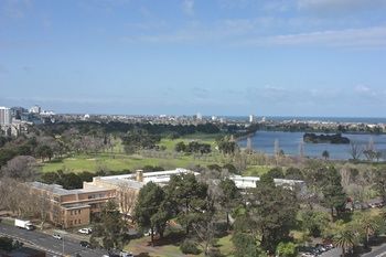 Apartments Melbourne Domain - South Melbourne - Accommodation QLD 0