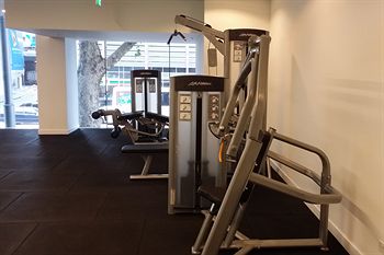 Aura On Flinders Serviced Apartments - Accommodation QLD 1