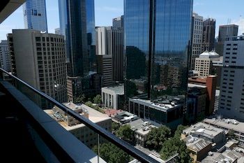 Aura On Flinders Serviced Apartments - Accommodation QLD 14