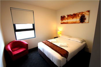 Alston Apartments Hotel - Accommodation QLD 16
