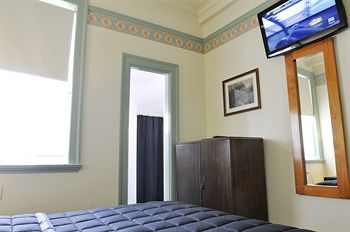 Erina Fair NSW Accommodation QLD