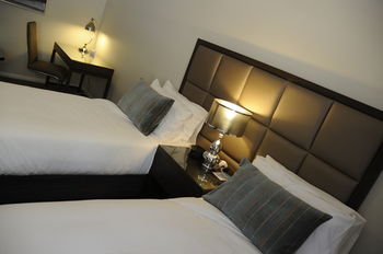 Riverside Oaks Golf Resort - Accommodation QLD 15