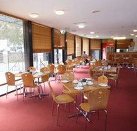 Dingley International Hotel - Accommodation QLD