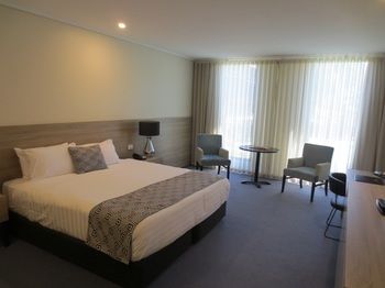 Dingley International Hotel - Accommodation QLD 20
