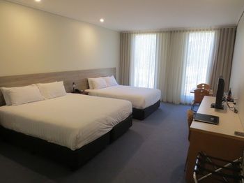 Dingley International Hotel - Accommodation QLD 22