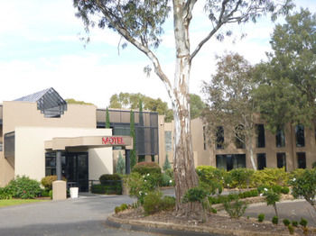 Dingley International Hotel - Accommodation QLD 24