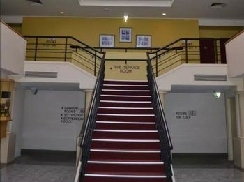 Dingley International Hotel - Accommodation QLD 31