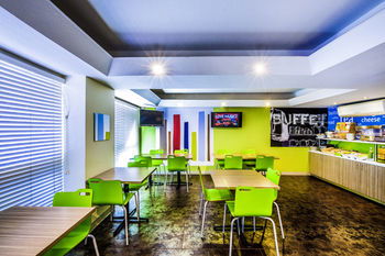 Ibis Budget Fawkner - Accommodation QLD 14