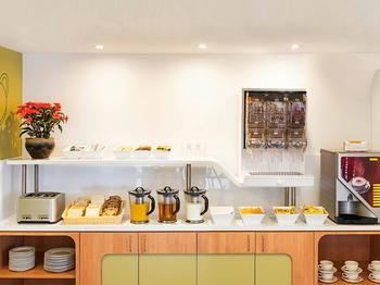 Ibis Budget Fawkner - Accommodation QLD 27