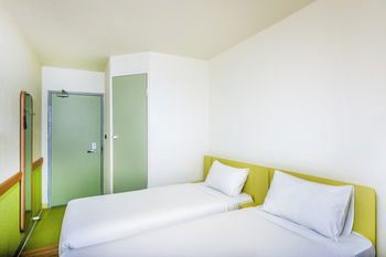 Ibis Budget Fawkner - Accommodation QLD 30
