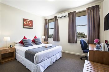 Pritchards Hotel - Accommodation QLD 7