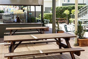 Pritchards Hotel - Accommodation QLD 20