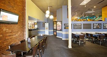 Parkway Hotel - Accommodation QLD 3