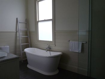 Brentwood Accommodation - Accommodation QLD 7