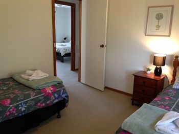 Australian Home Away @ East Doncaster George - Accommodation QLD 5