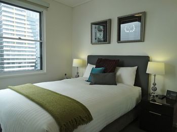 Alpha Apartments Melbourne - Accommodation QLD 10