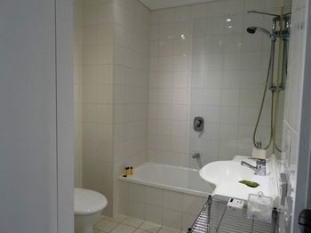 Alpha Apartments Melbourne - Accommodation QLD 23