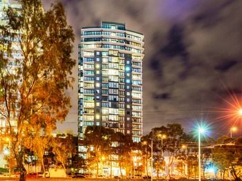 Alpha Apartments Melbourne - Accommodation QLD 25