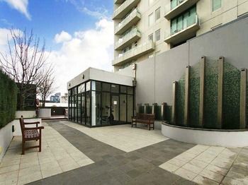 Alpha Apartments Melbourne - Accommodation QLD 40