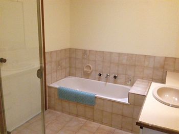 Australian Home Away @ Doncaster Elgar - Accommodation QLD 0