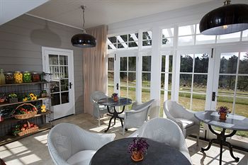 Parklands Country Gardens And Lodges - Accommodation QLD 23