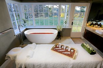 Parklands Country Gardens And Lodges - Accommodation QLD 28