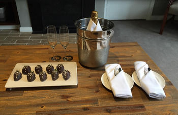 Parklands Country Gardens And Lodges - Accommodation QLD 37