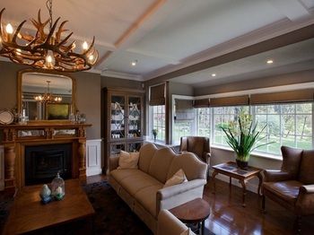 Parklands Country Gardens And Lodges - Accommodation QLD 40