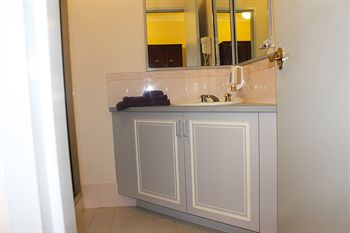 Colonial Motor Inn Lithgow - Accommodation QLD 2