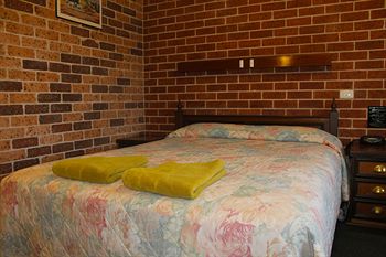 Colonial Motor Inn Lithgow - Accommodation QLD 5