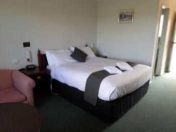 Colonial Motor Inn Lithgow - Accommodation QLD 20