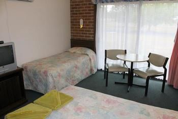 Colonial Motor Inn Lithgow - Accommodation QLD 24