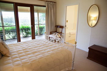 Burncroft Guest House - Accommodation QLD 6