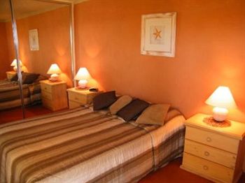 Northpoint Holiday Apartments - Accommodation QLD 2