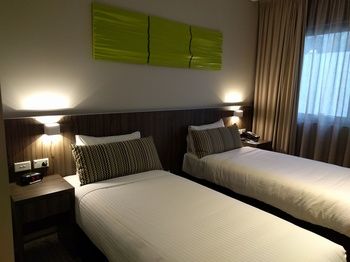 Ibis Styles The Entrance - Accommodation QLD 21
