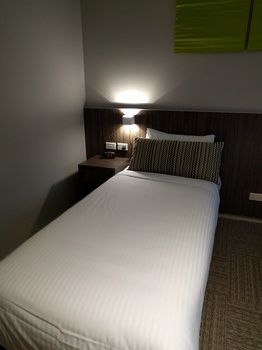 Ibis Styles The Entrance - Accommodation QLD 43