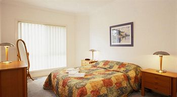 Waverley Corporate Townhouses - Accommodation QLD 3
