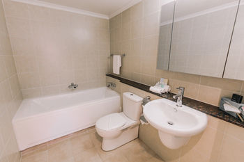 Newcastle Central Plaza - Accommodation QLD 8