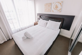 Newcastle Central Plaza - Accommodation QLD 11