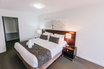 Newcastle Central Plaza - Accommodation QLD 14