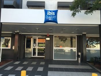 Ibis Budget St Peters - Accommodation QLD 5