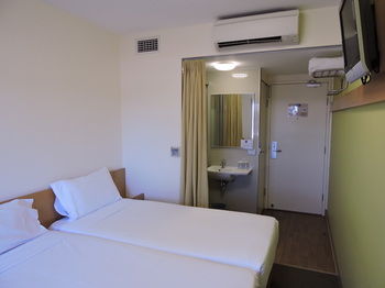 Ibis Budget Sydney Olympic Park - Accommodation QLD 2